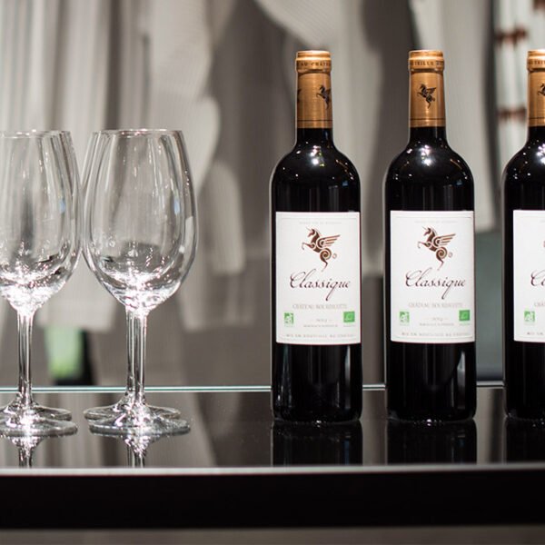 法国翡马酒庄集团官网_2